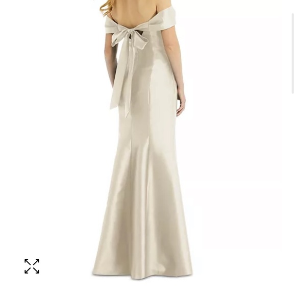 alfred sung champagne bridesmaid dresses A Line Lace Top Tulle Skirt Outdoor Wedding Dresses PW278